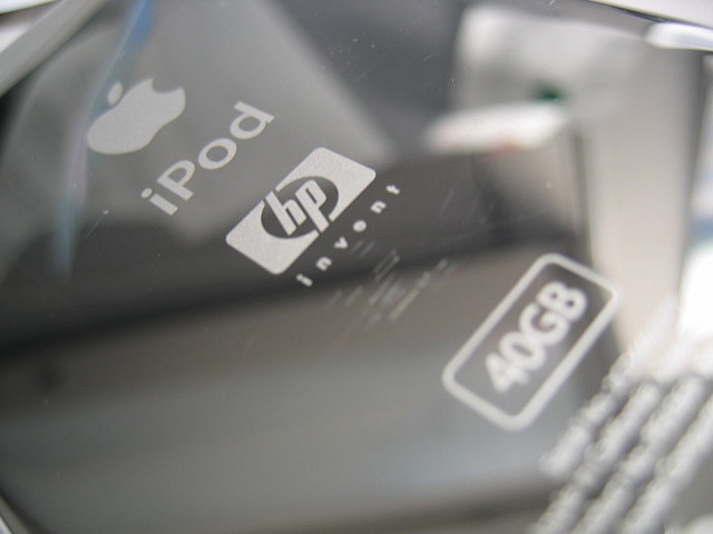 iPod HP (saltedwound, FlickR)