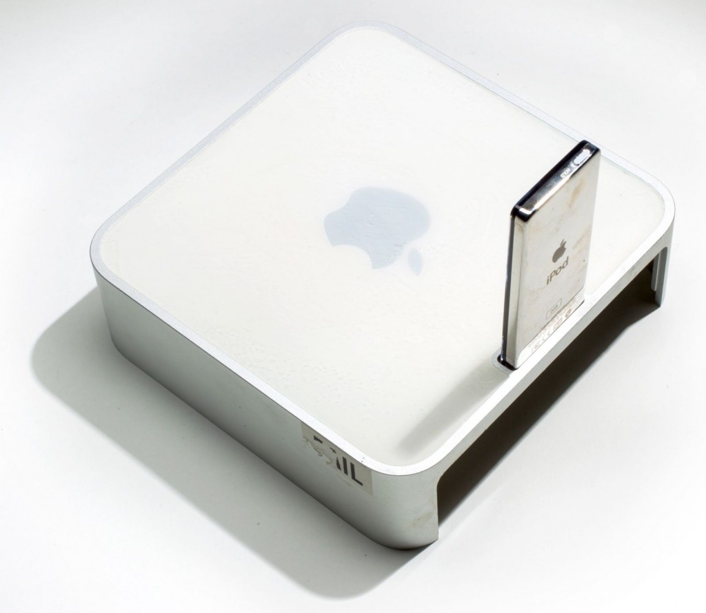 Un Mac mini avec dock iPod