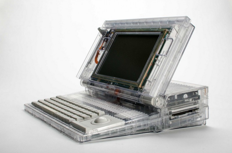 Un Macintosh Portable transparent