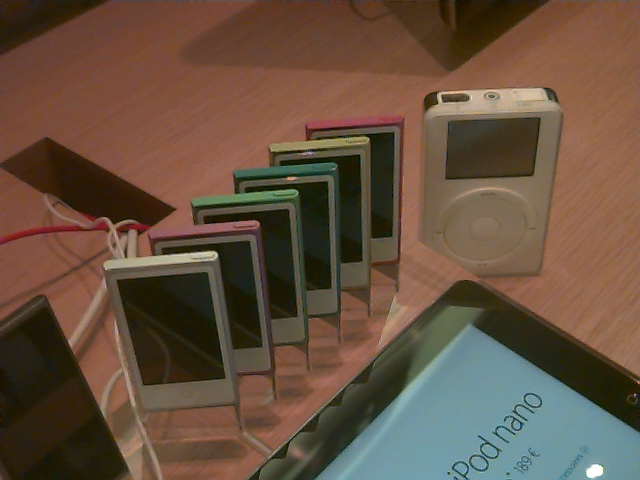 iPod et iPod (14 ans plus tard)