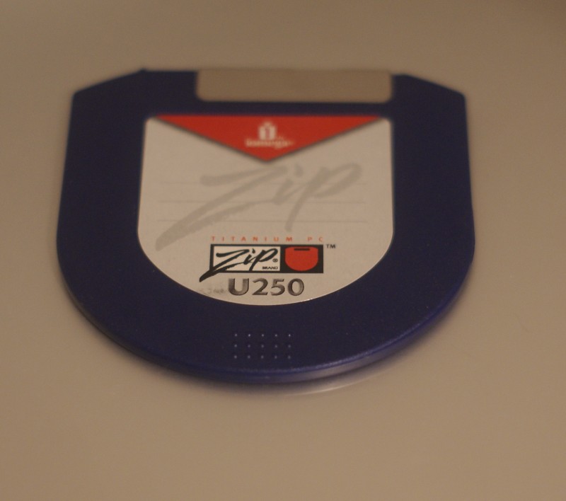 Un ZIP U250