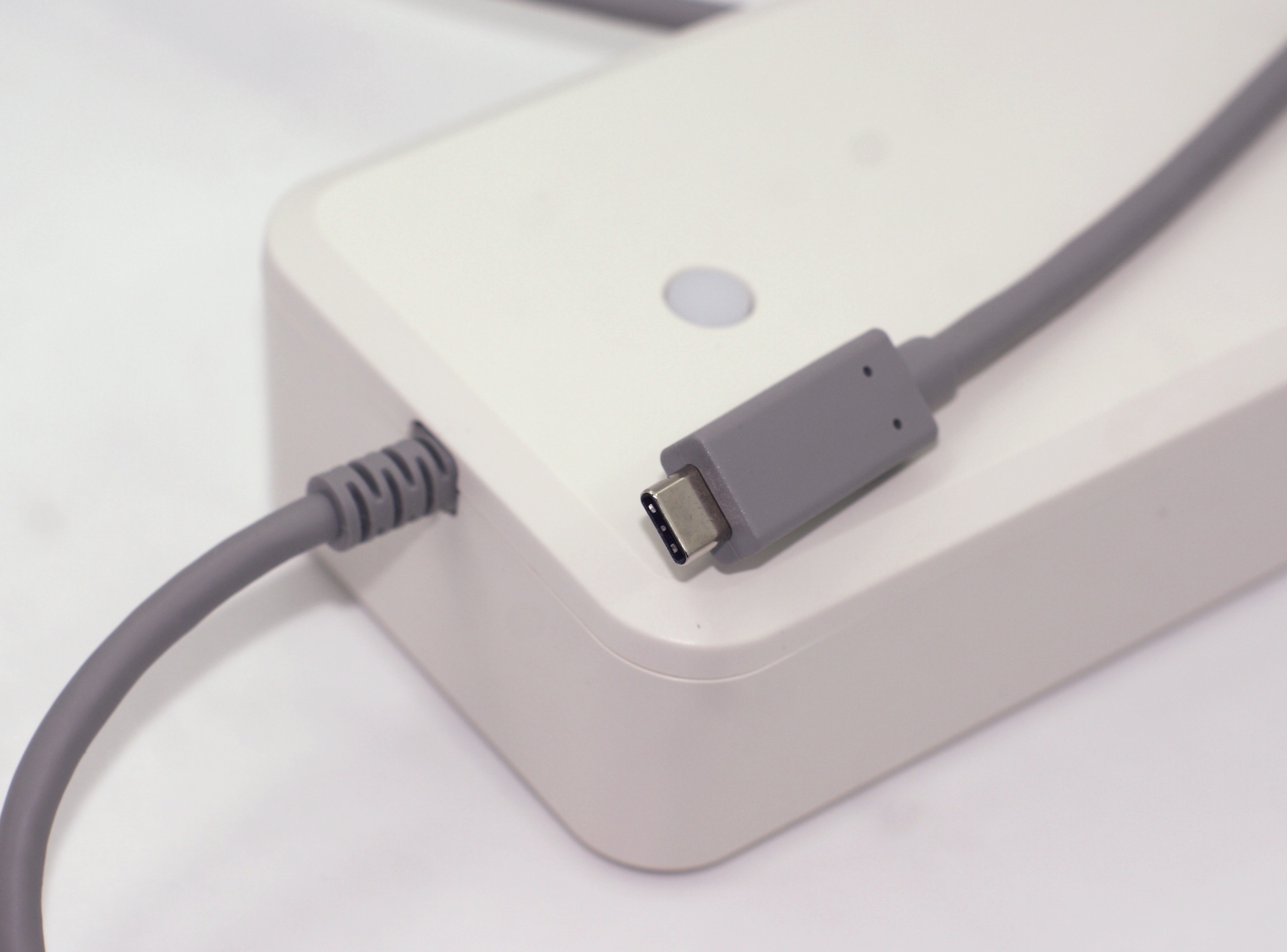 Quand Free bidouille de l'USB-C propriétaire pour les FreePlugs de la  Freebox Delta – Le journal du lapin