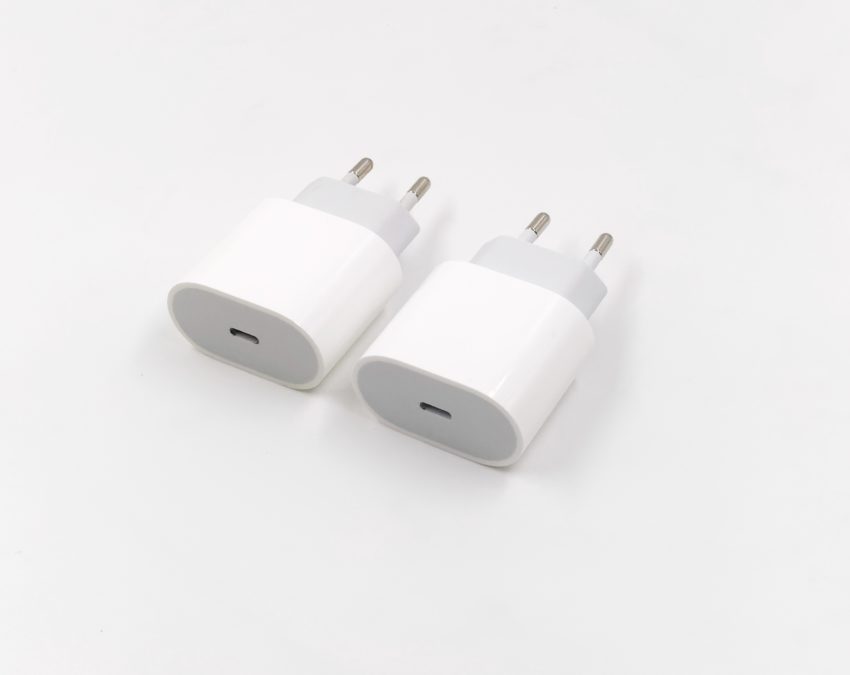 Prise en main : le chargeur Apple 20 W et le MagSafe – Le journal du lapin